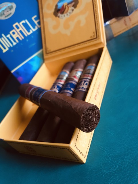 最新头事!靠谱正品代购网站“戢鳞委翼”
